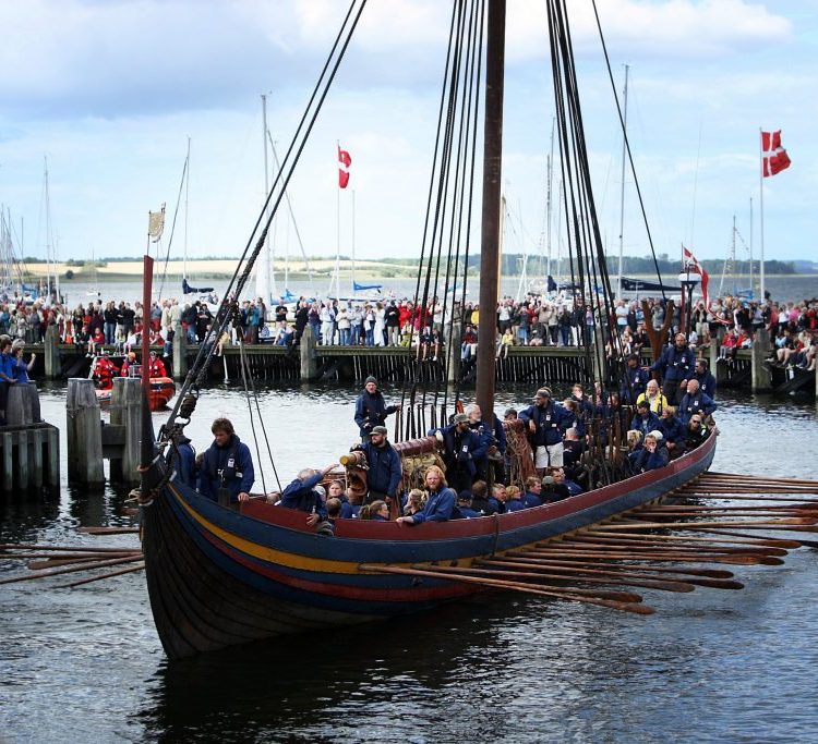 Viking ship.jpg